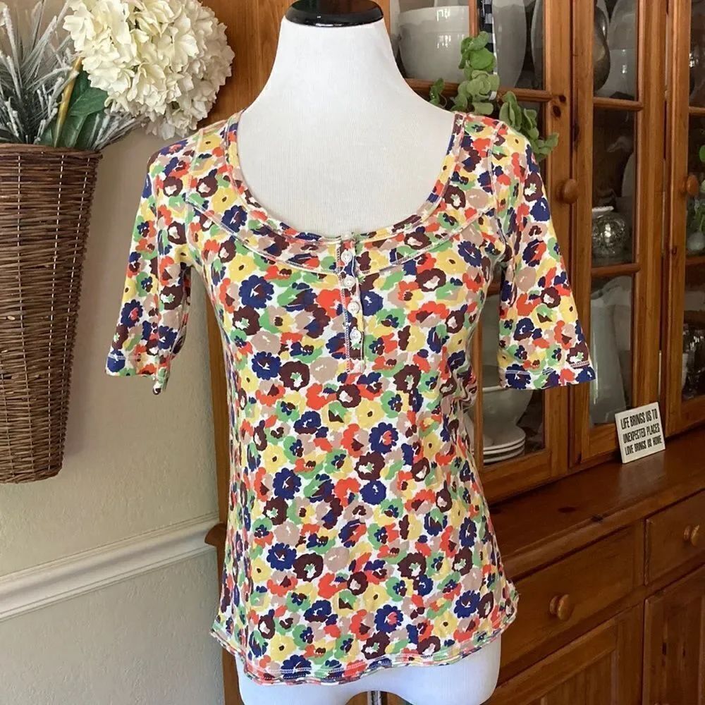 Ann Taylor Loft Petites Short Sleeve Scoop Neck Floral 100% Cotton Tee SP